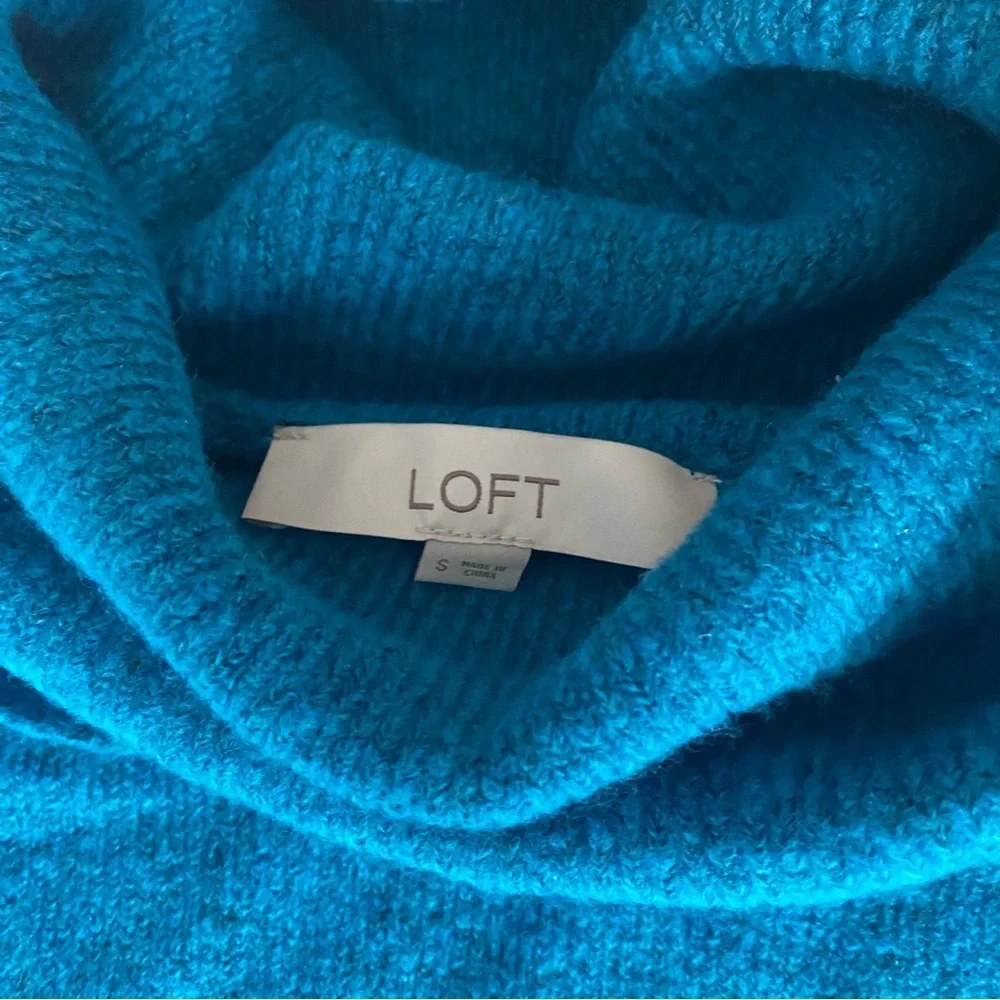 LOFT Blue Cowl Neck Sweater Knit Long Sleeve small